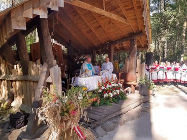 Wyjątkowe nabożeństwo w Dolinie Objawienia we wsi Kałuże